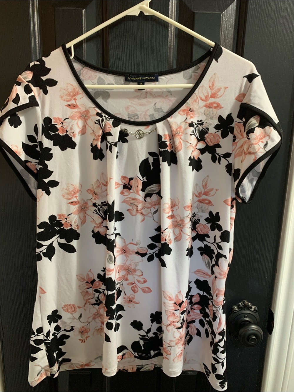 Adrienne Vittadini White Floral Scoop Neck Blouse - Pink & Black